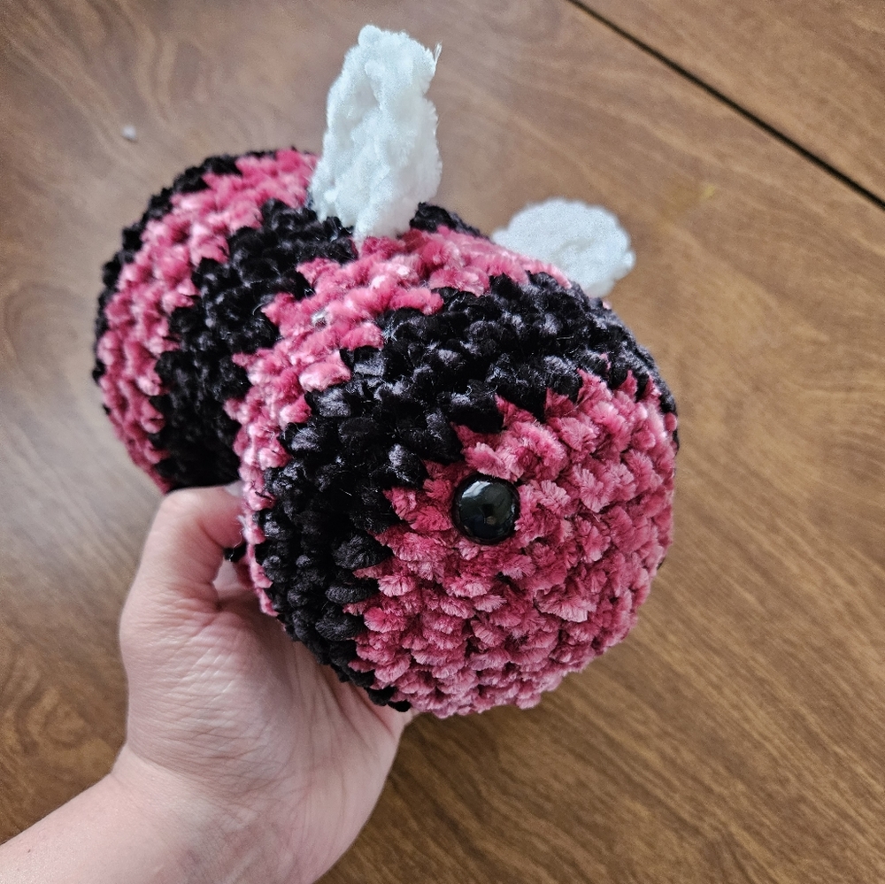 Dark Pink Crochet Velvet Chunky Bumble bee plush amigurumi
